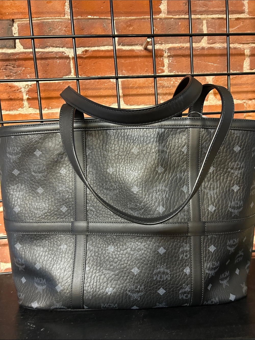 MCM Black Leather - Tote - Picture 2 of 8